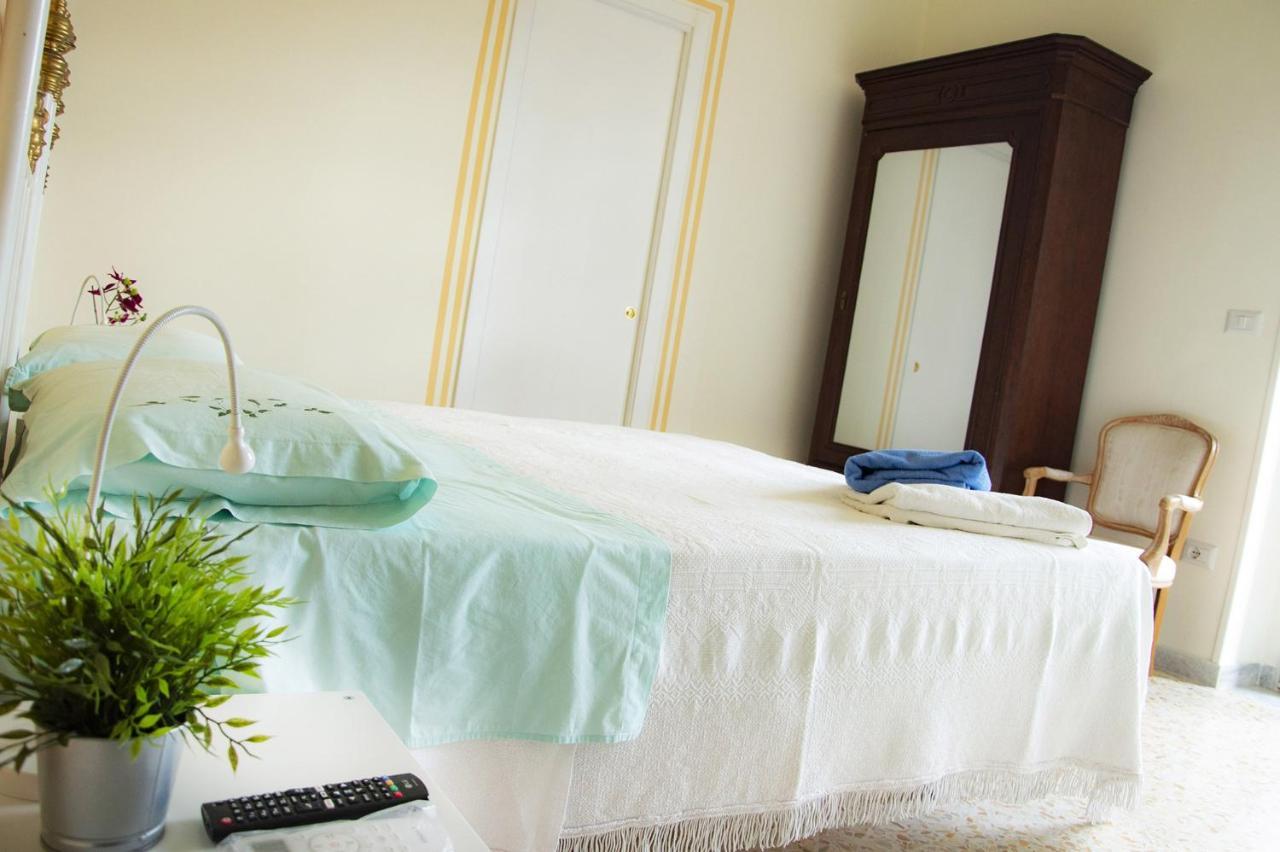Iscairia Country House Ascea Bagian luar foto