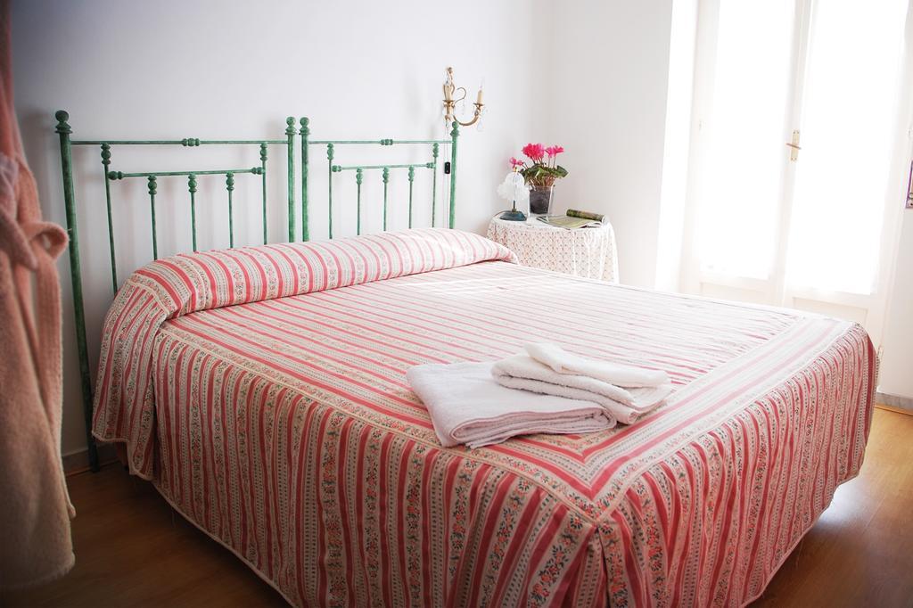 Iscairia Country House Ascea Bagian luar foto